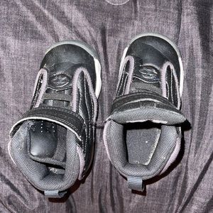 Toddler 5c black and white Jordan’s